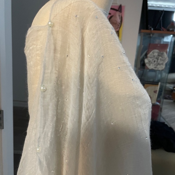 Sheer Light Green Randi and WIll Wool and Silk Poncho - Picture 3 of 8